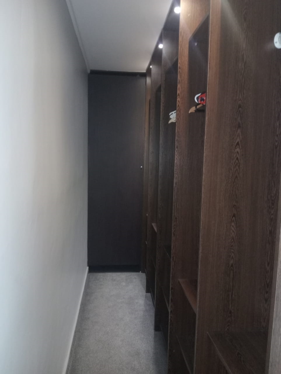 5 Bedroom Property for Sale in Jeffreys Bay Central Eastern Cape